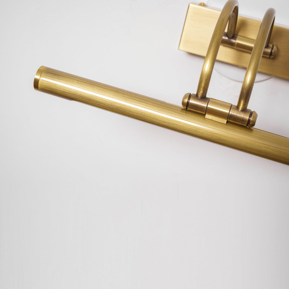 Moxero Linear Wall Light
