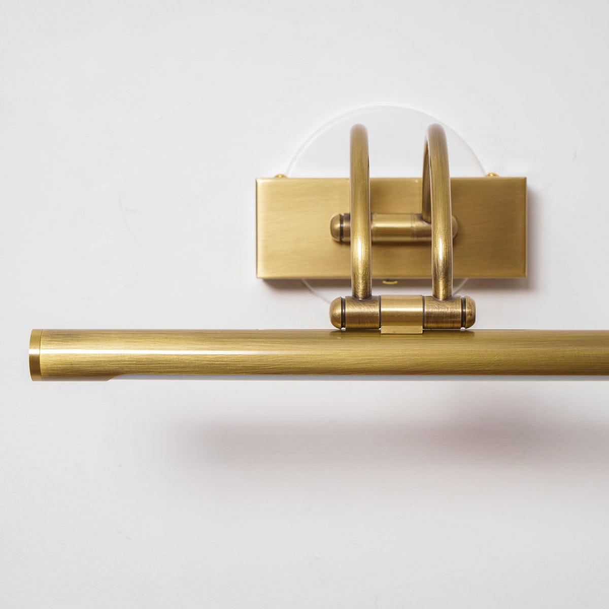 Moxero Linear Wall Light
