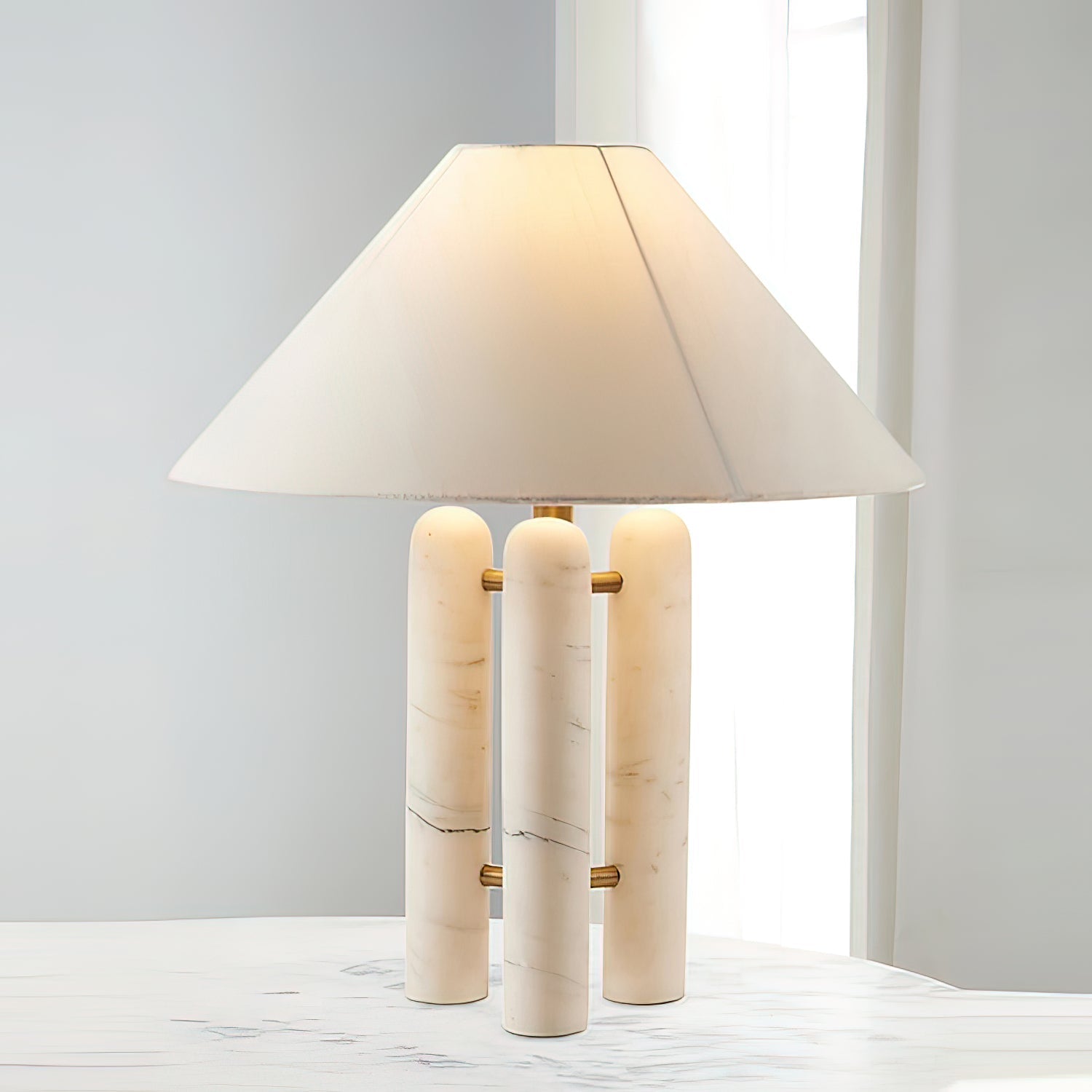 Mosa Tripod Marble Table Lamp