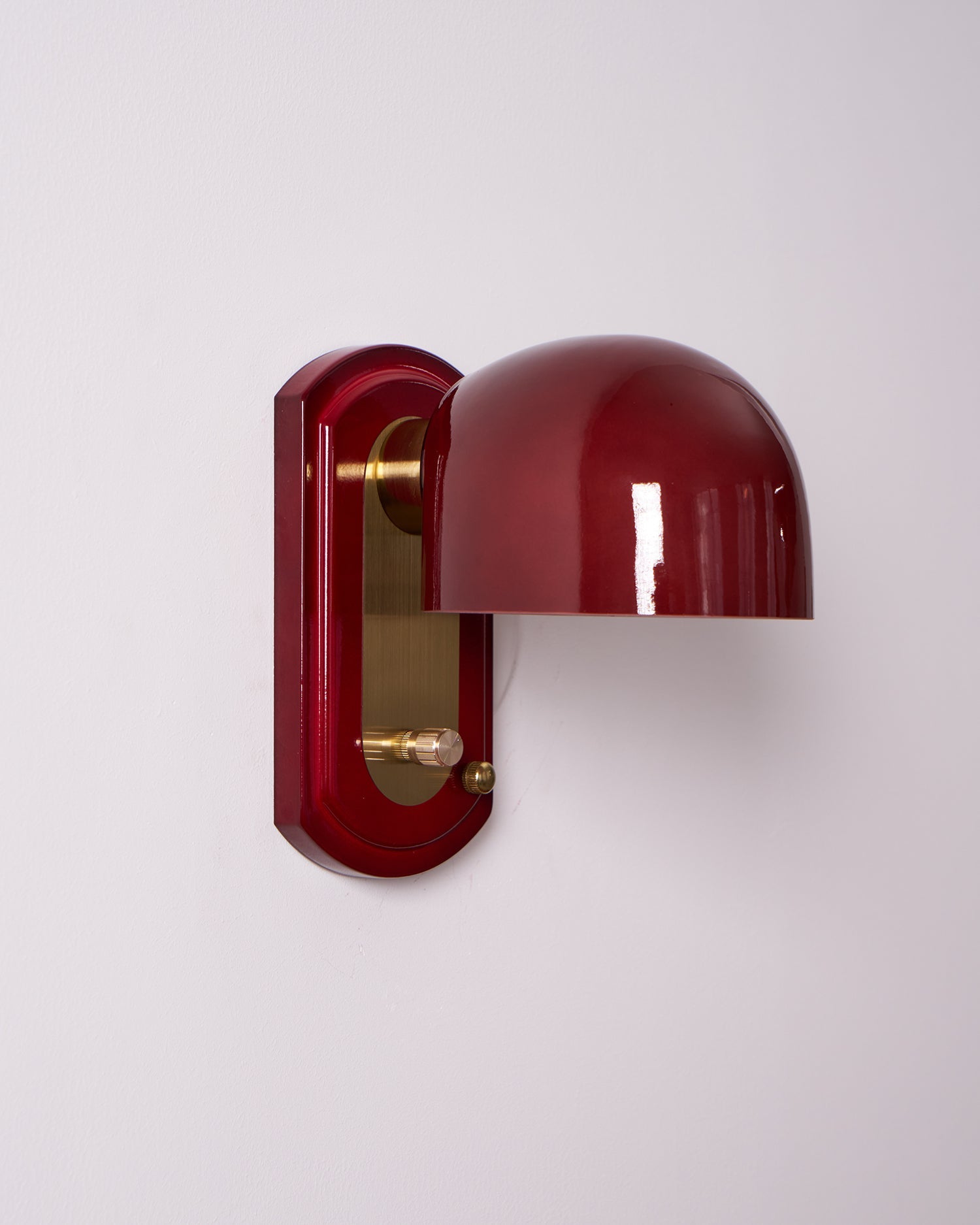 Honerow Wall Light