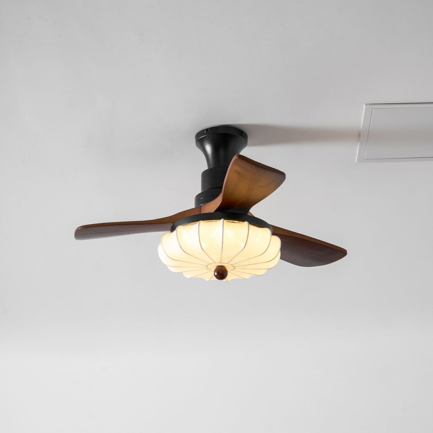 Allinyo Lotus Ceiling Fan Light