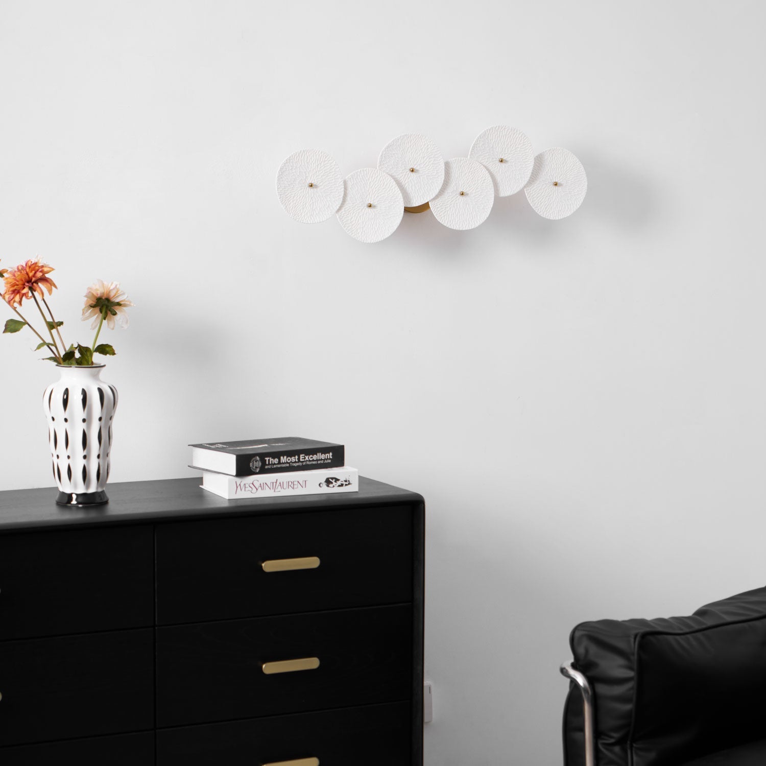 Bedelar Wall Light
