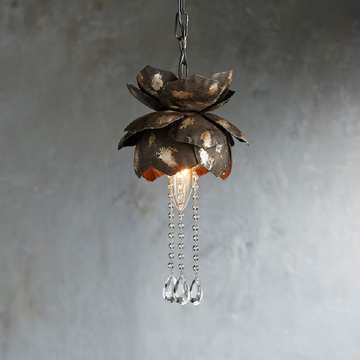Nibena Floral Pendant Light