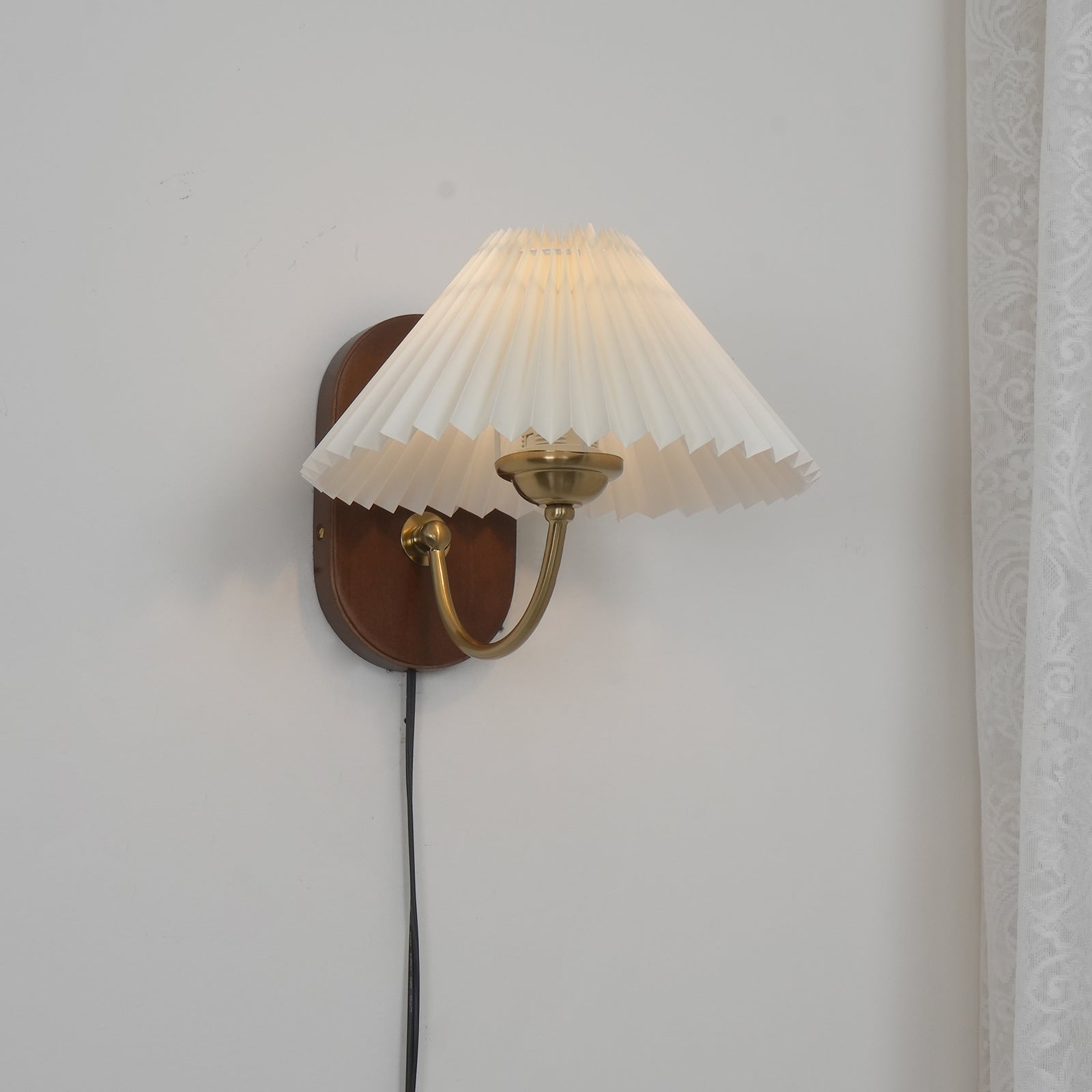 Libero Wall Light