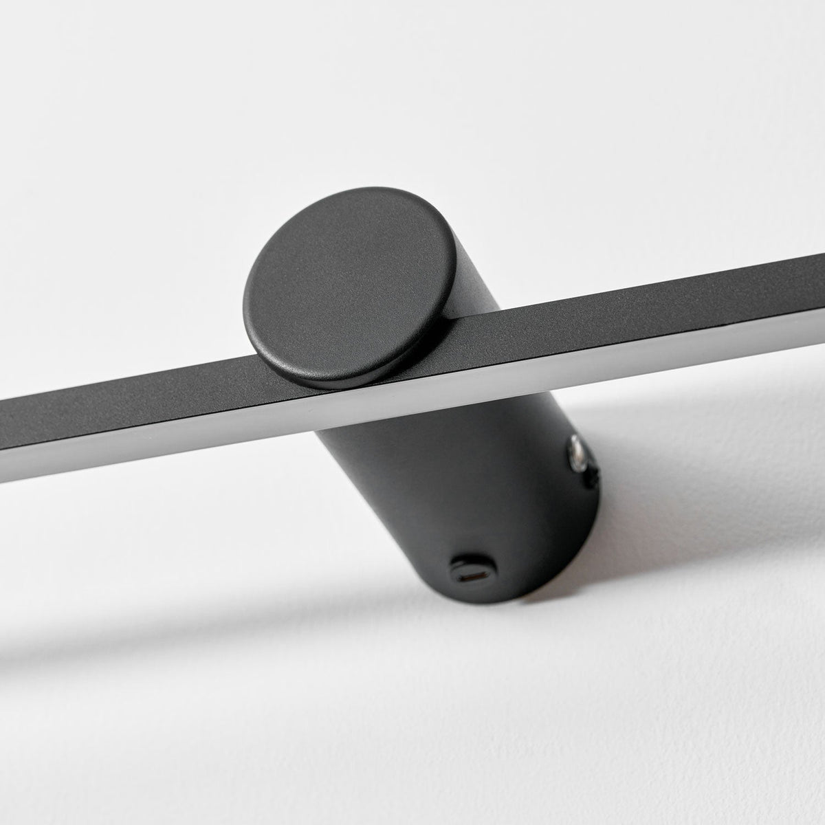Lumen Trace Rechargeable Wall Lamp – detail 35