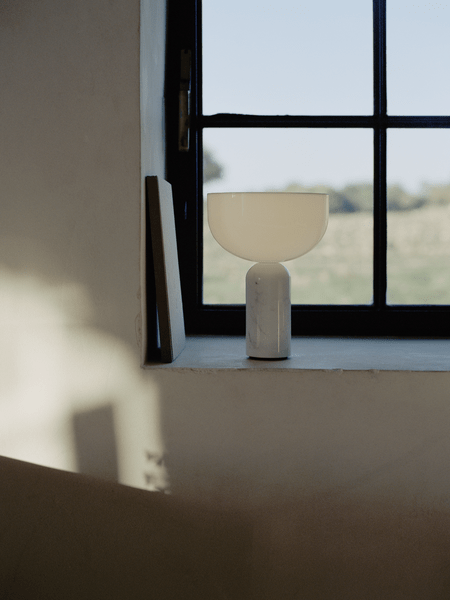 Ugonelor Table Lamp