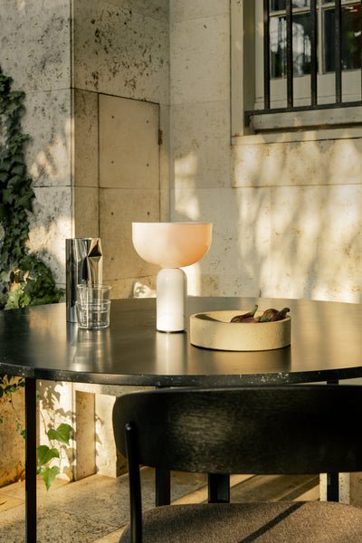 Ugonelor Table Lamp