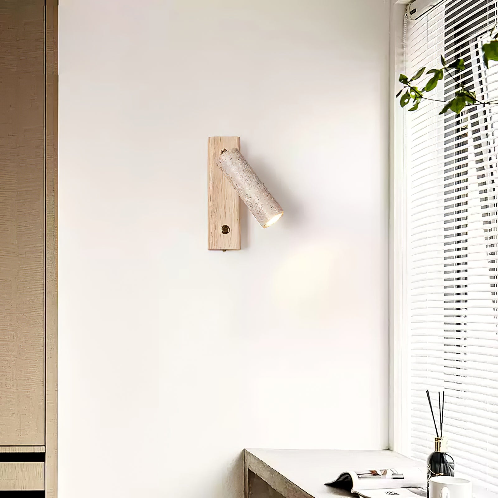 Belarero Cylindrical Wall Light
