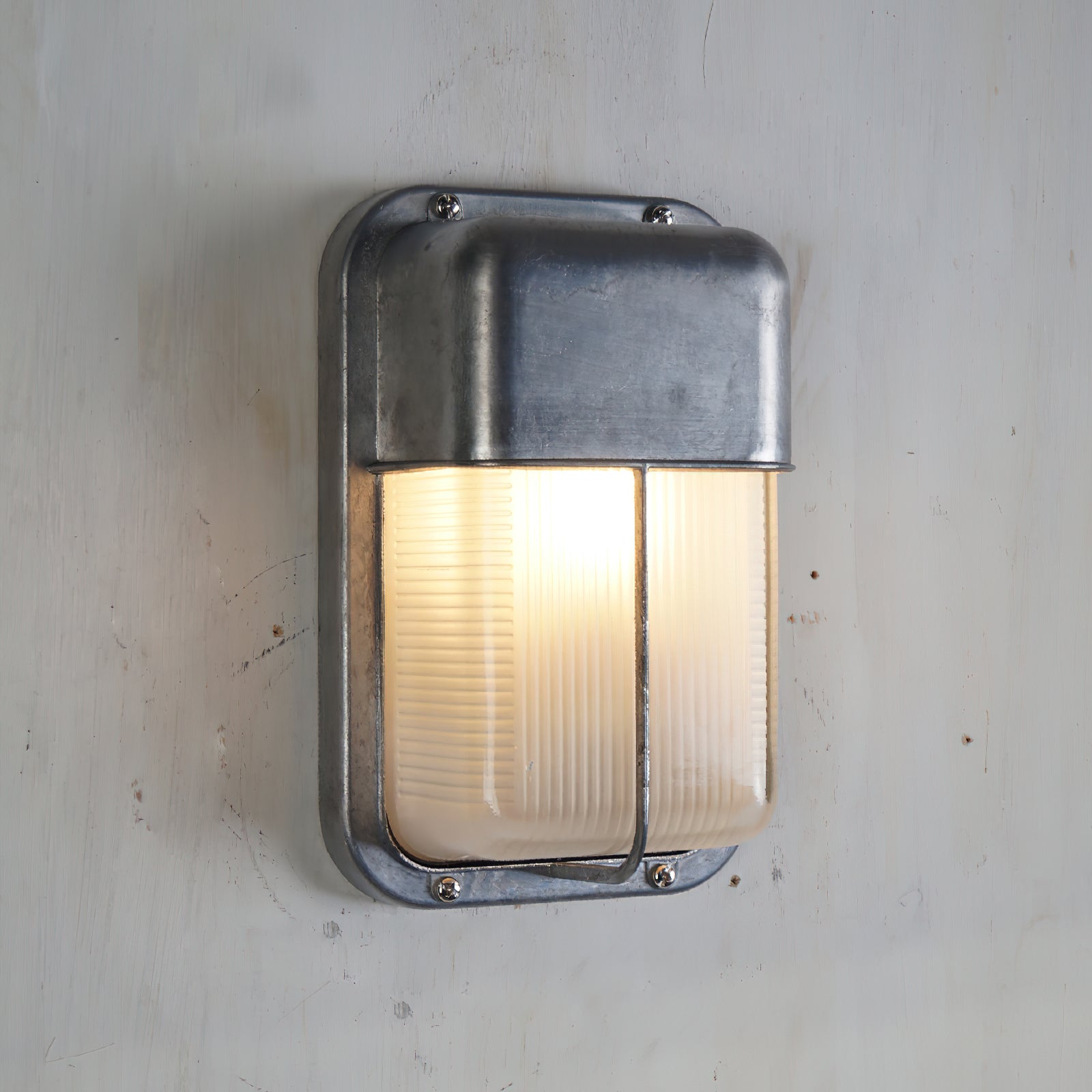 Alronira Nautical Outdoor Wall Light