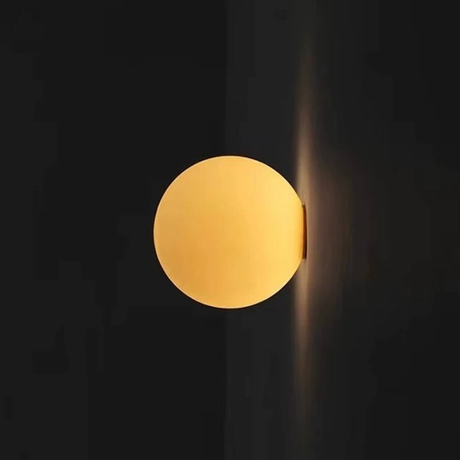 Arsonla Globe Wall Light