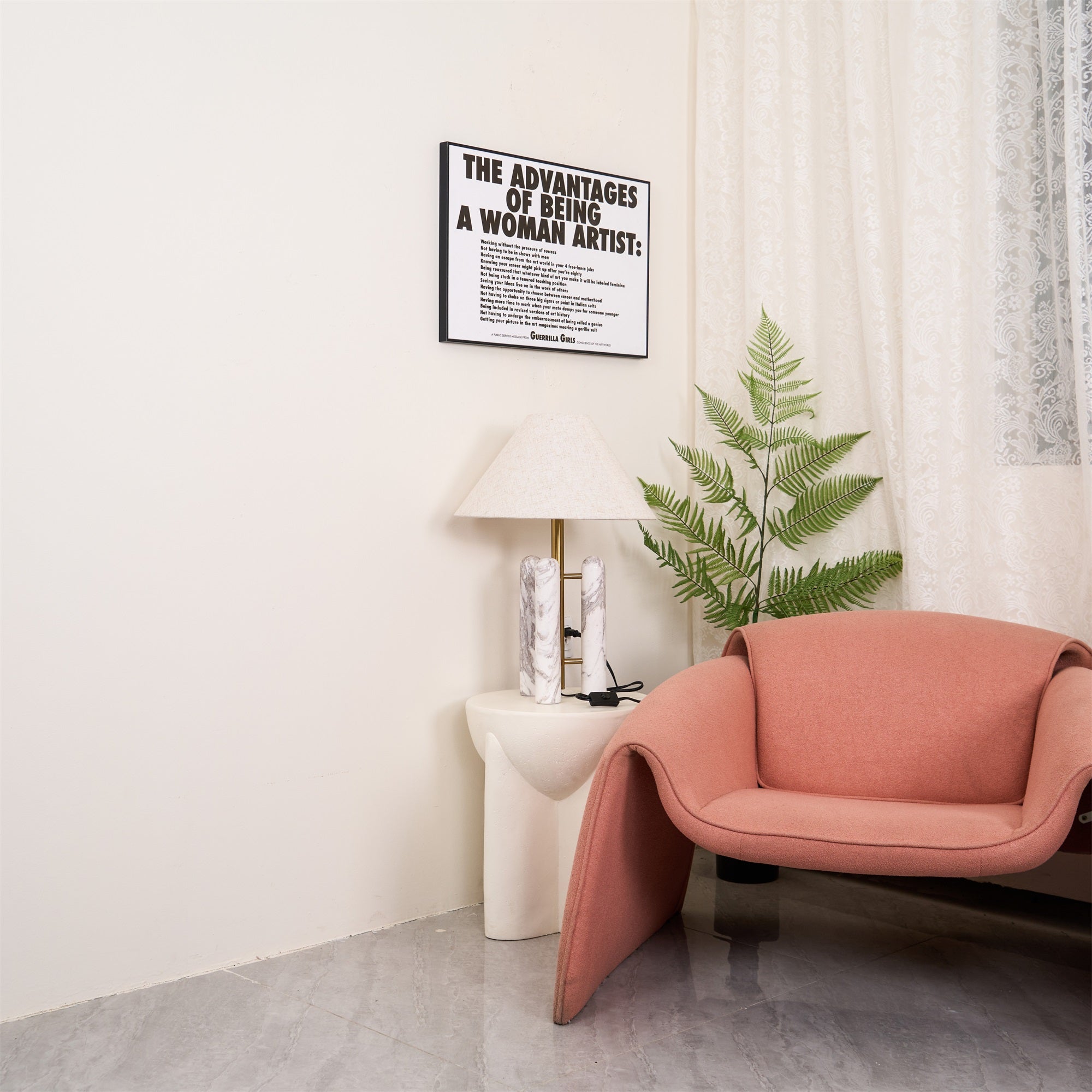 Mosa Tripod Marble Table Lamp