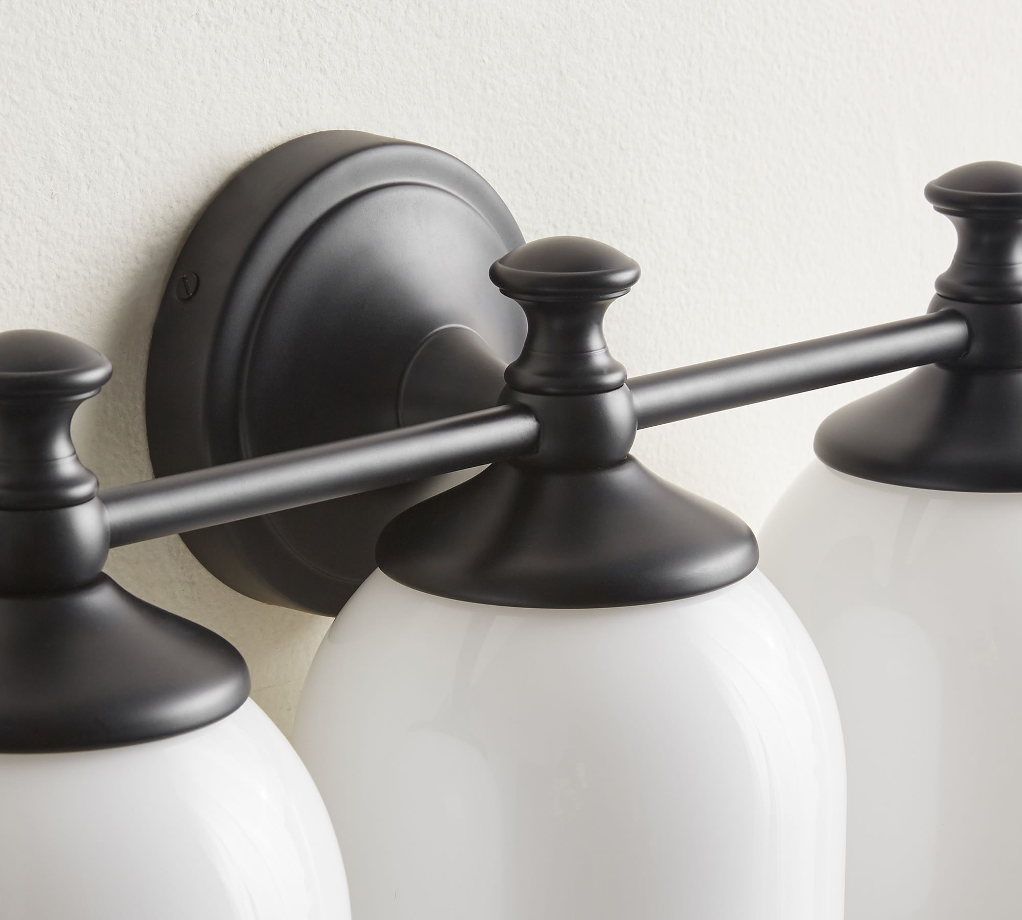 Zamero Short Arm Wall Light