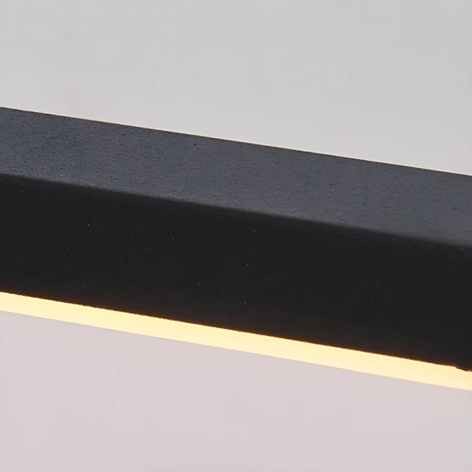 Batavel Wall Light