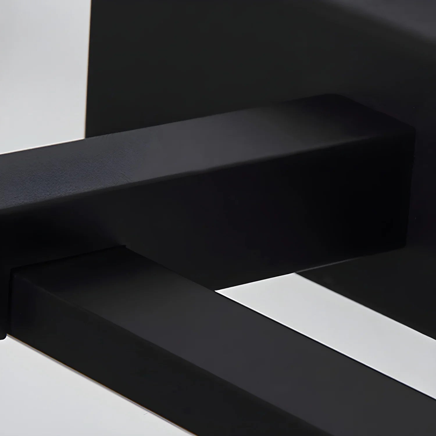 Batavel Wall Light