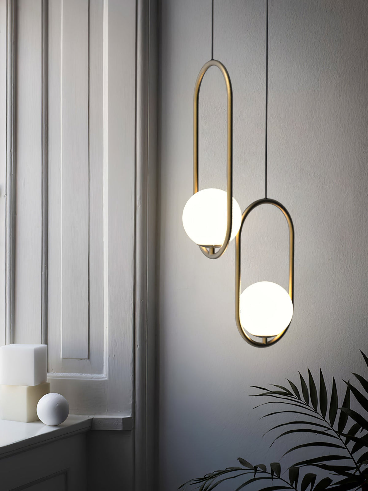 Cefemi Globe Pendant Light