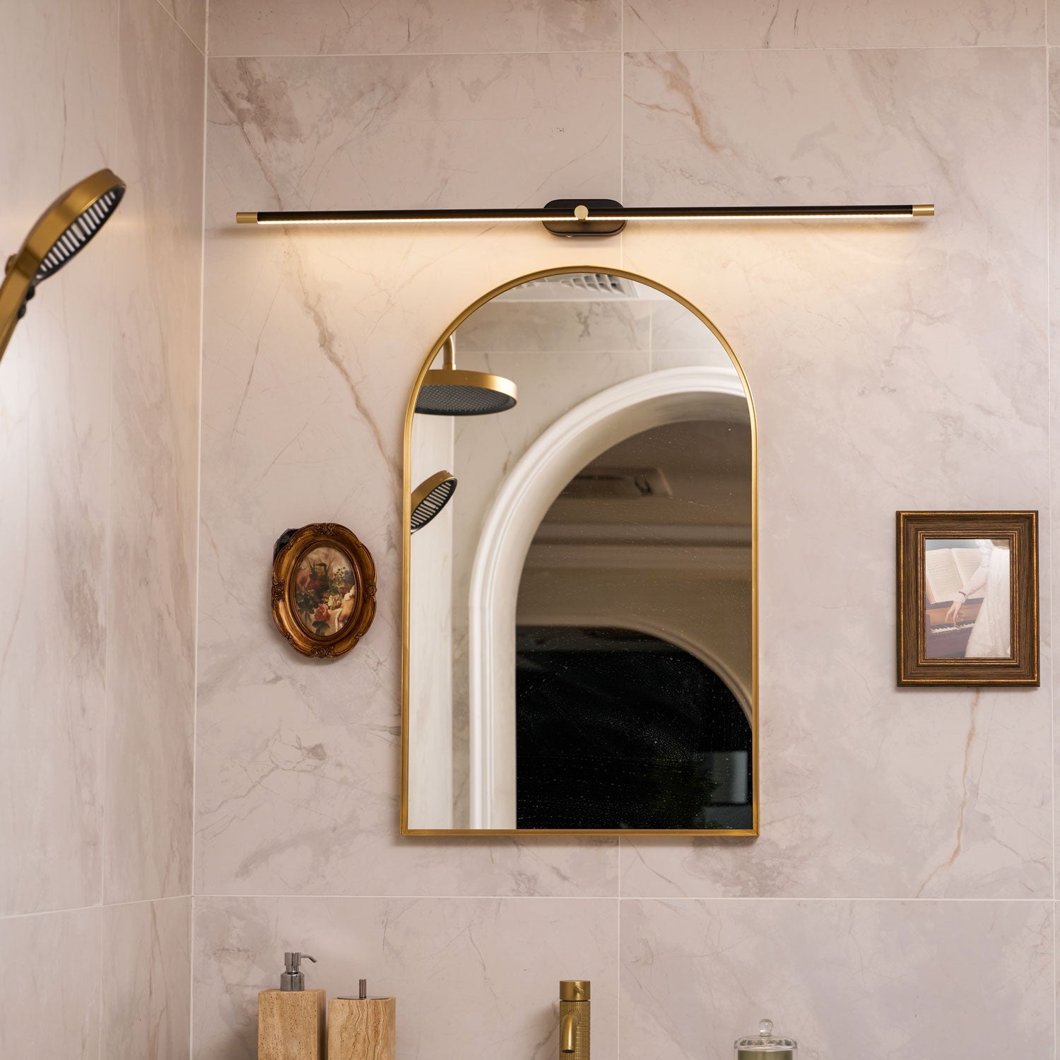 Alcarino Linear Wall Light