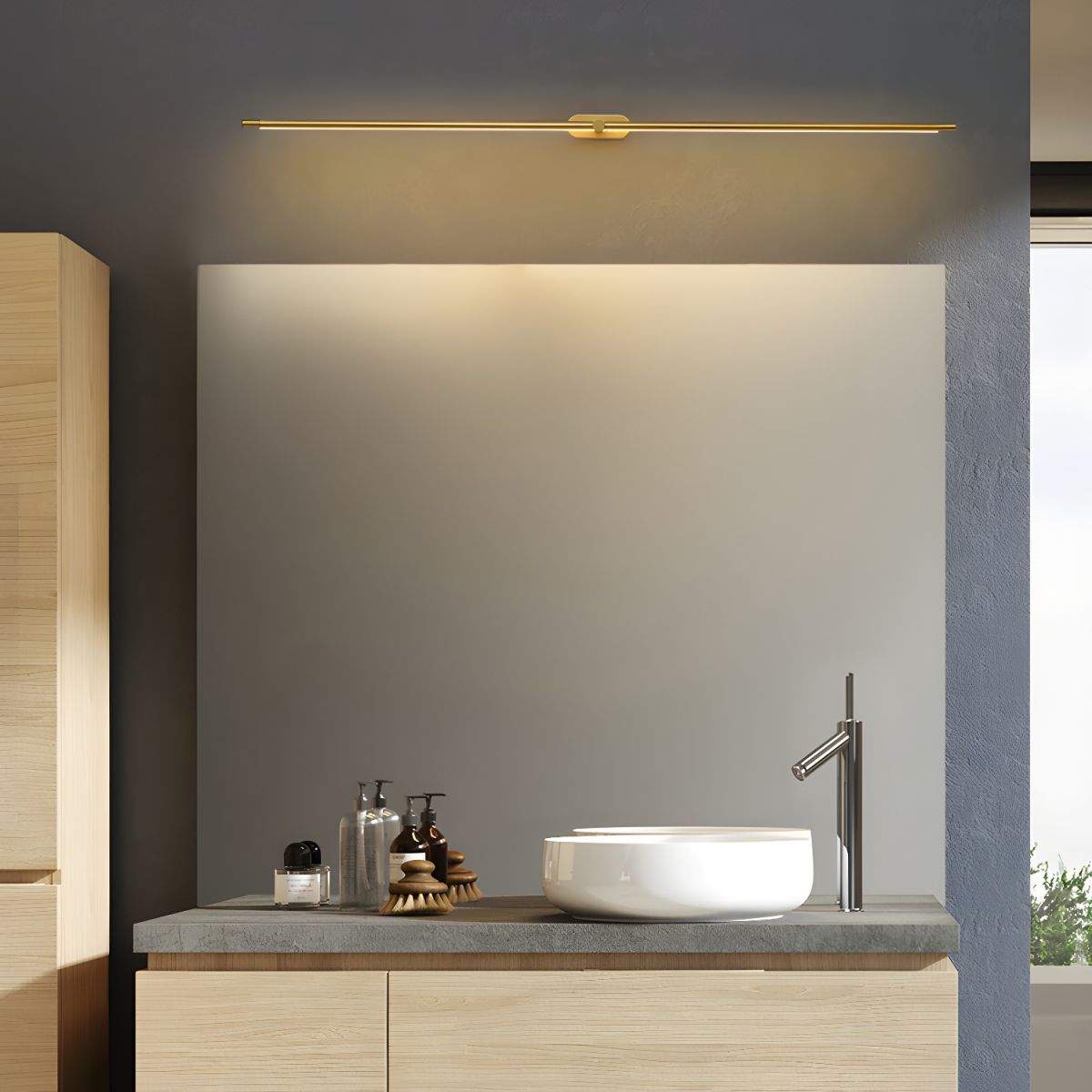 Alcarino Linear Wall Light