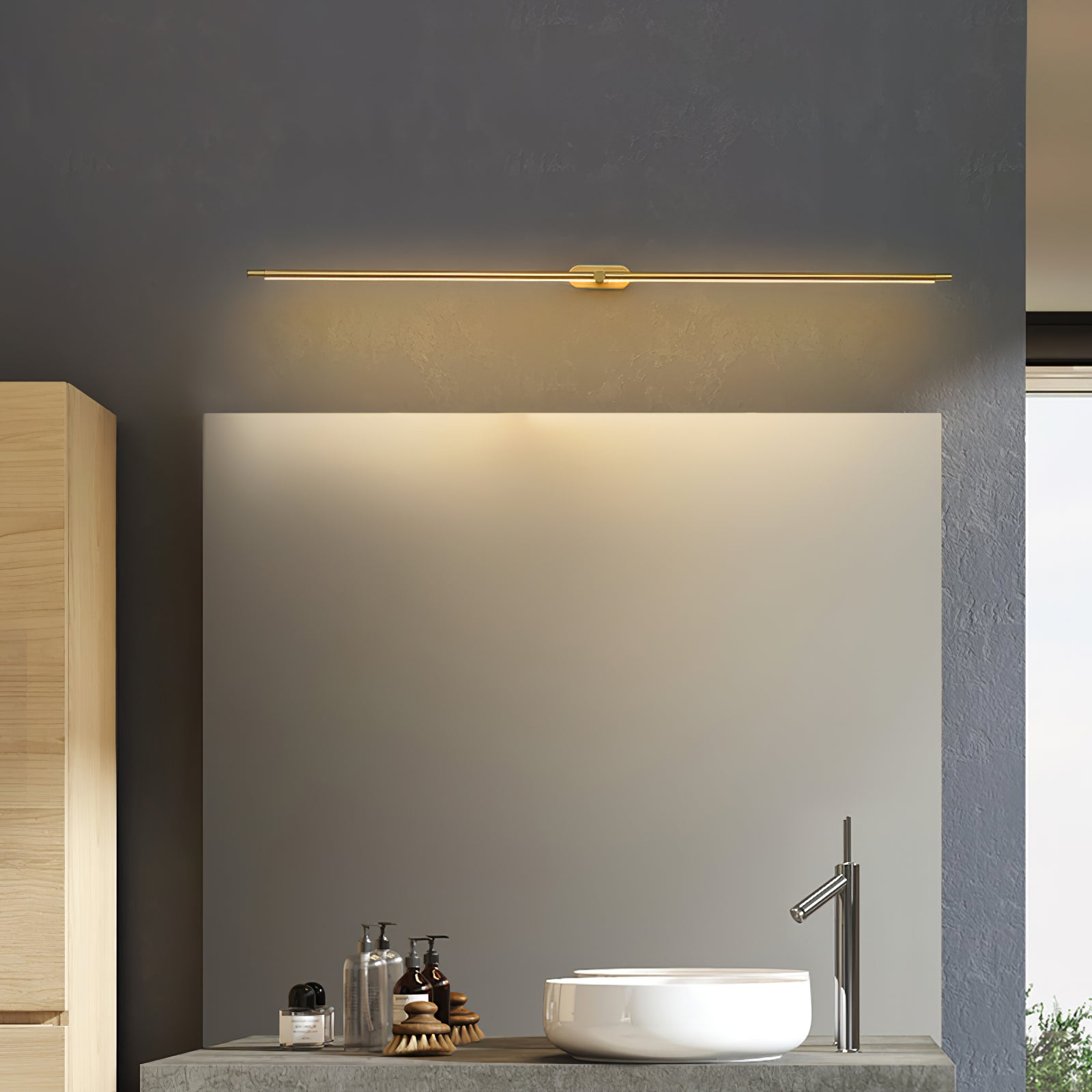 Alcarino Linear Wall Light