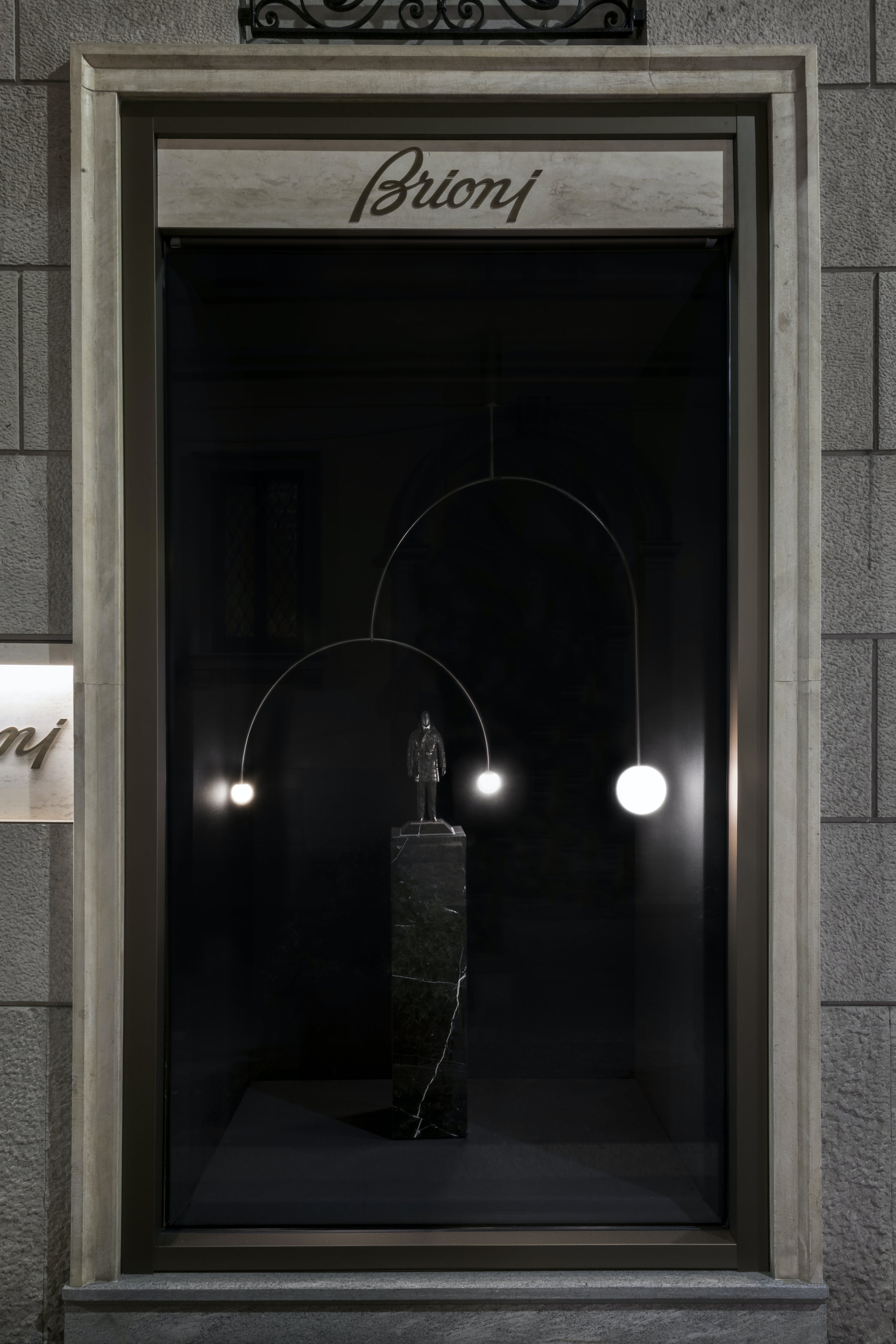 Allenia Minimalist Chandelier