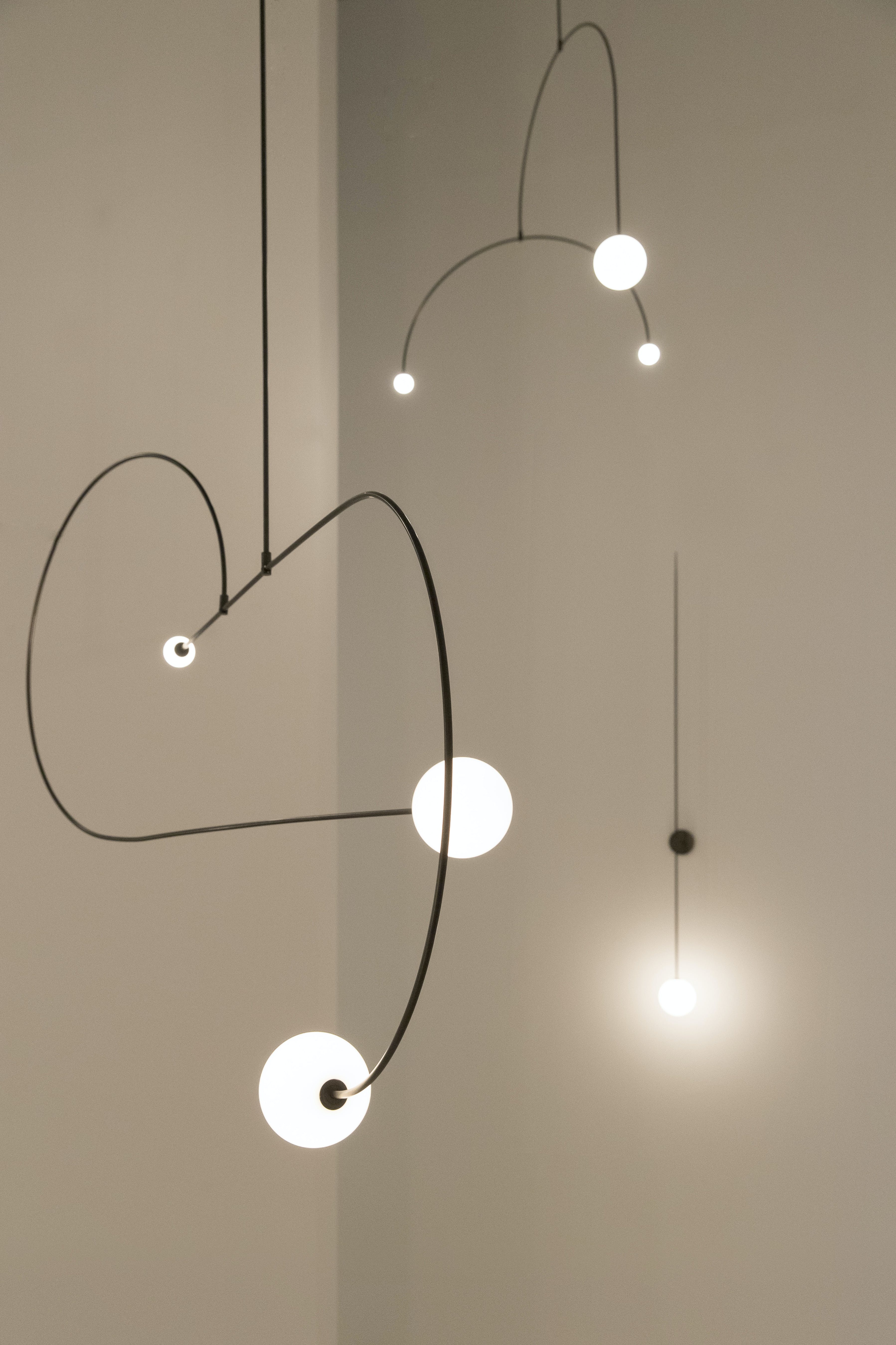 Allenia Minimalist Chandelier