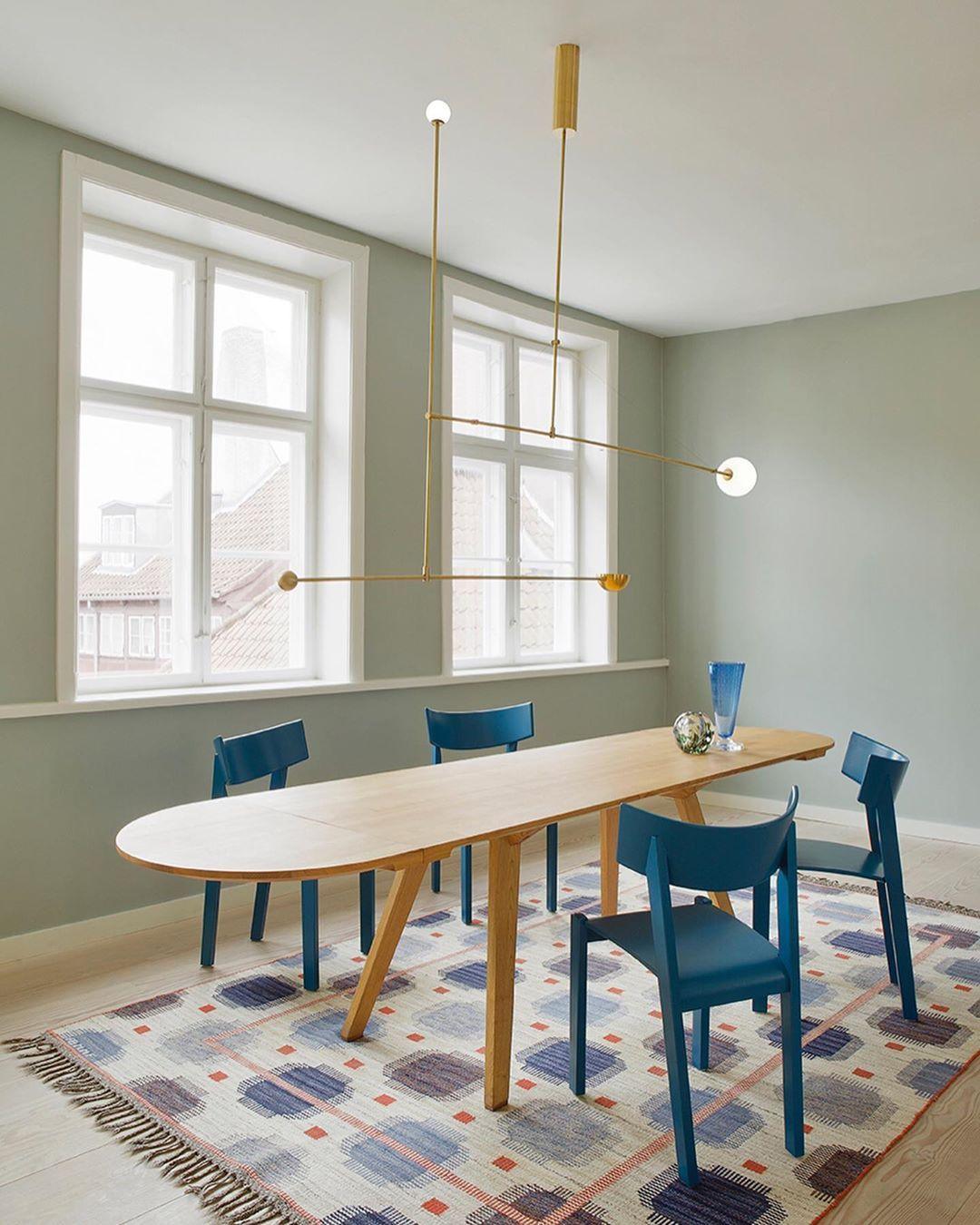 Allenia Minimalist Chandelier