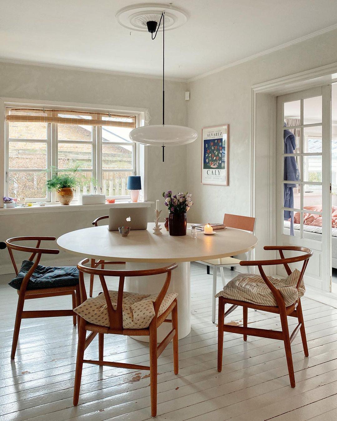 Barizis Disc Pendant Light