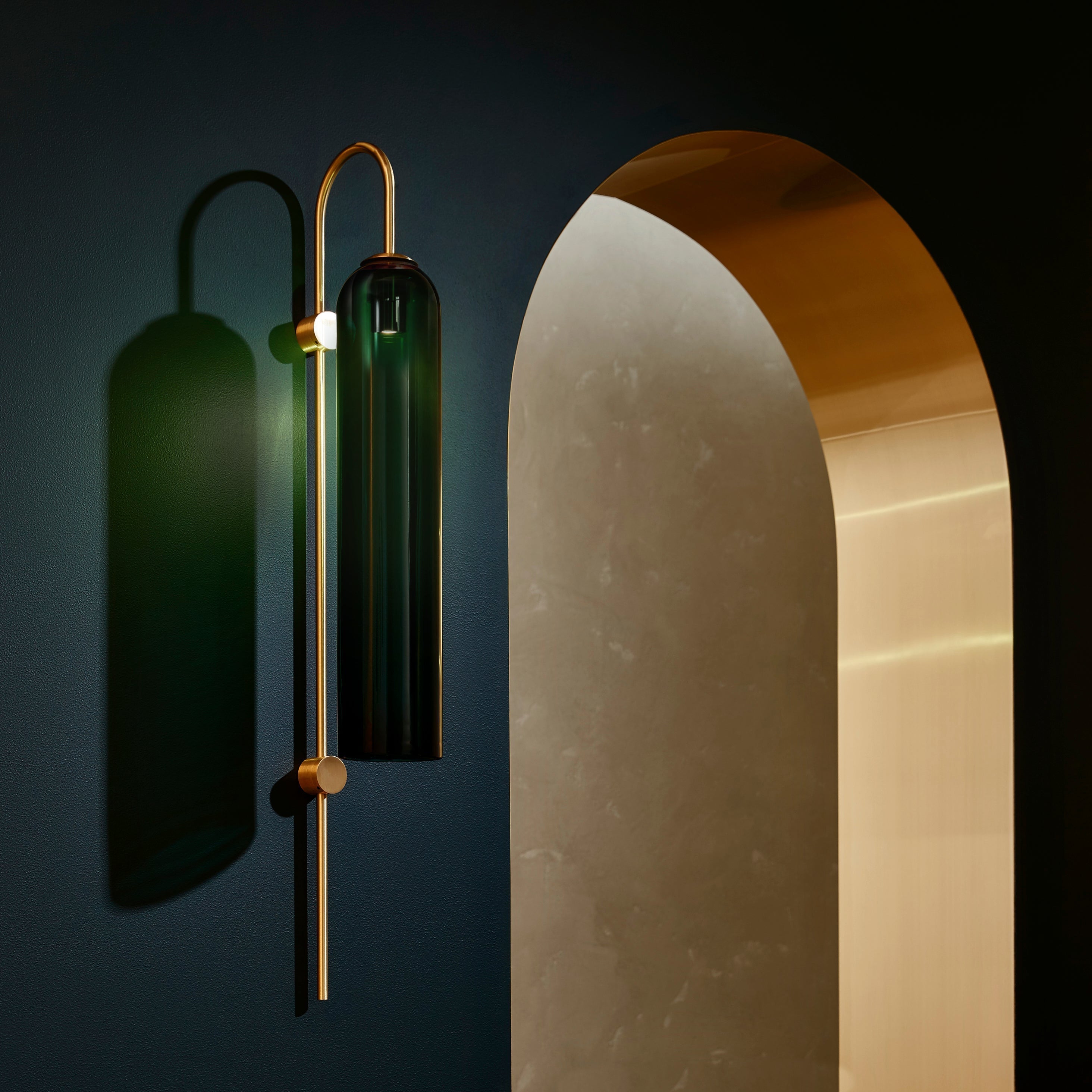 Varlo Wall Light