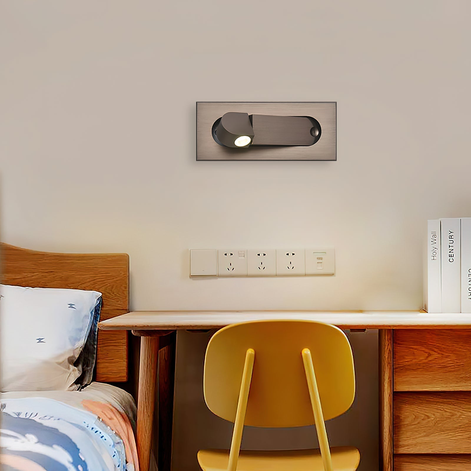 Octona Wall Light
