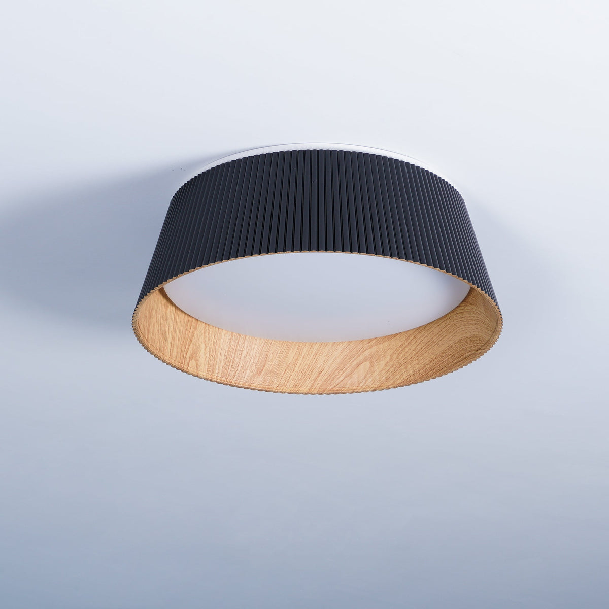 Modern Ribbed Ceiling Light – detail 14