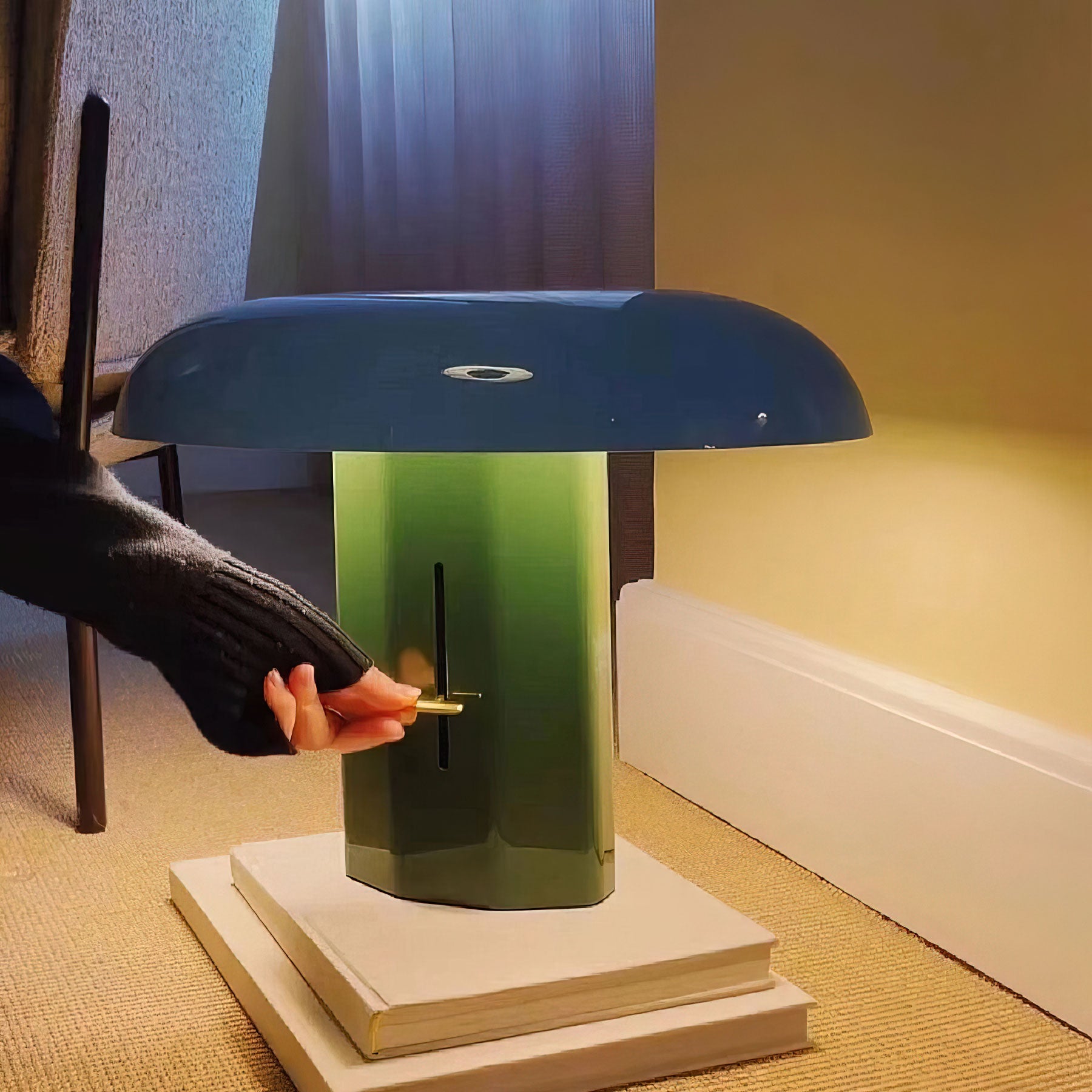 Hopor Modern Table Lamp