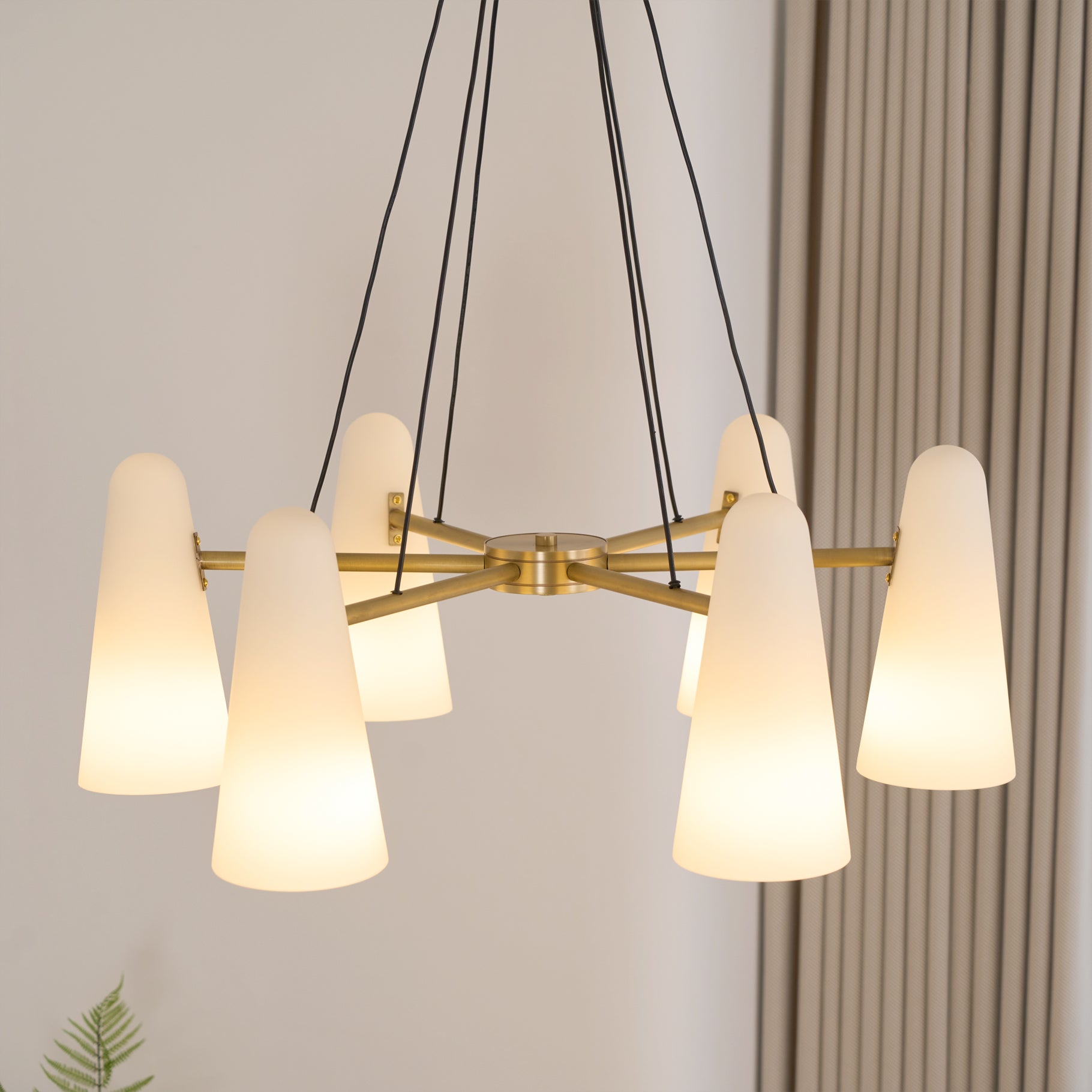 Akelyo Chandelier