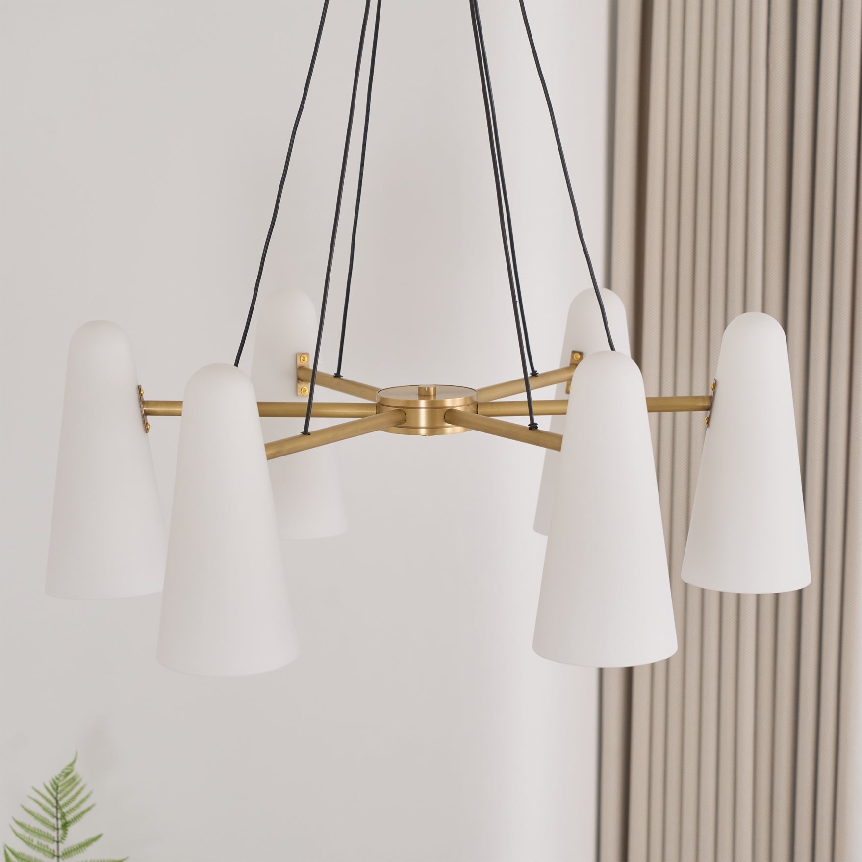 Akelyo Chandelier