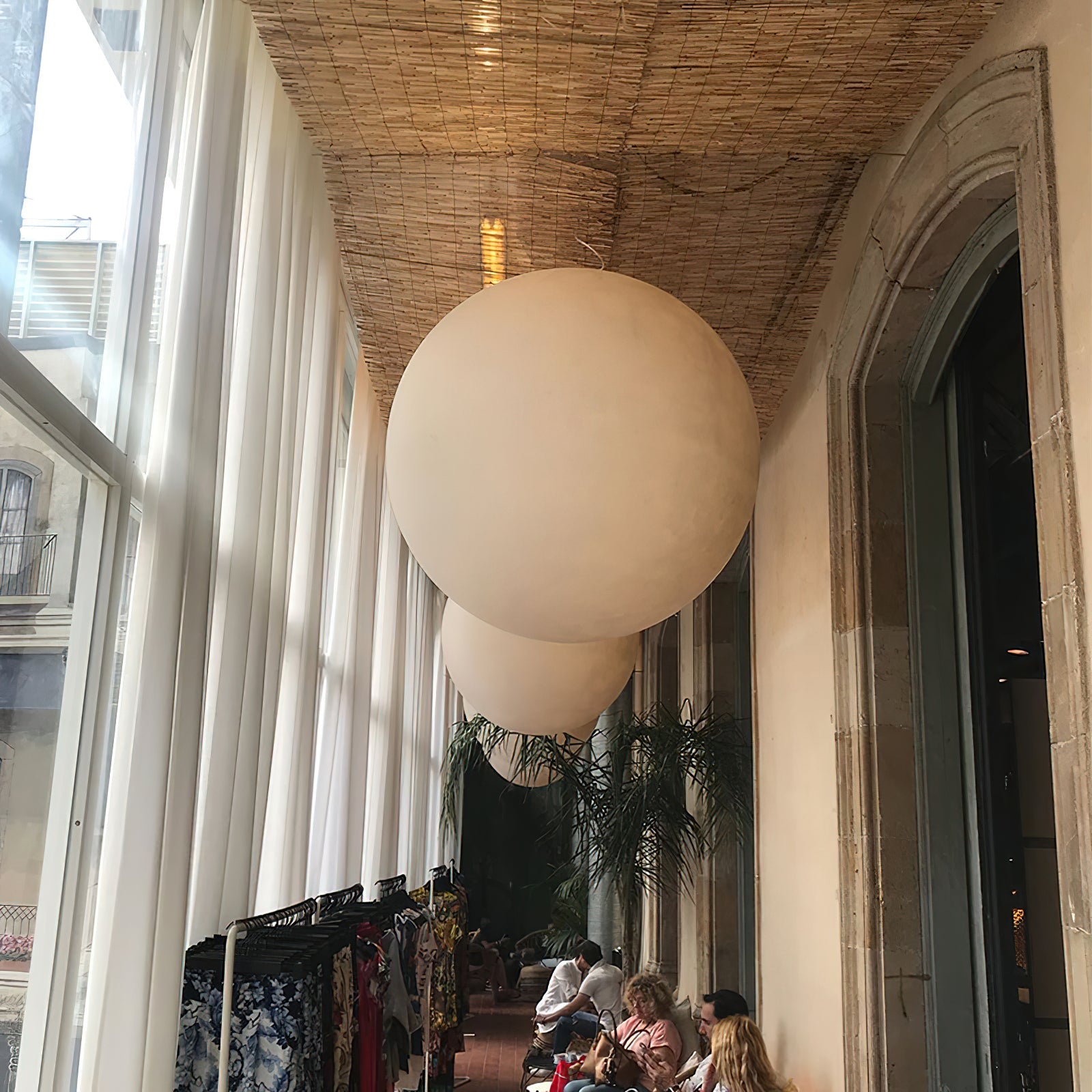Hubelora Globe Pendant Light