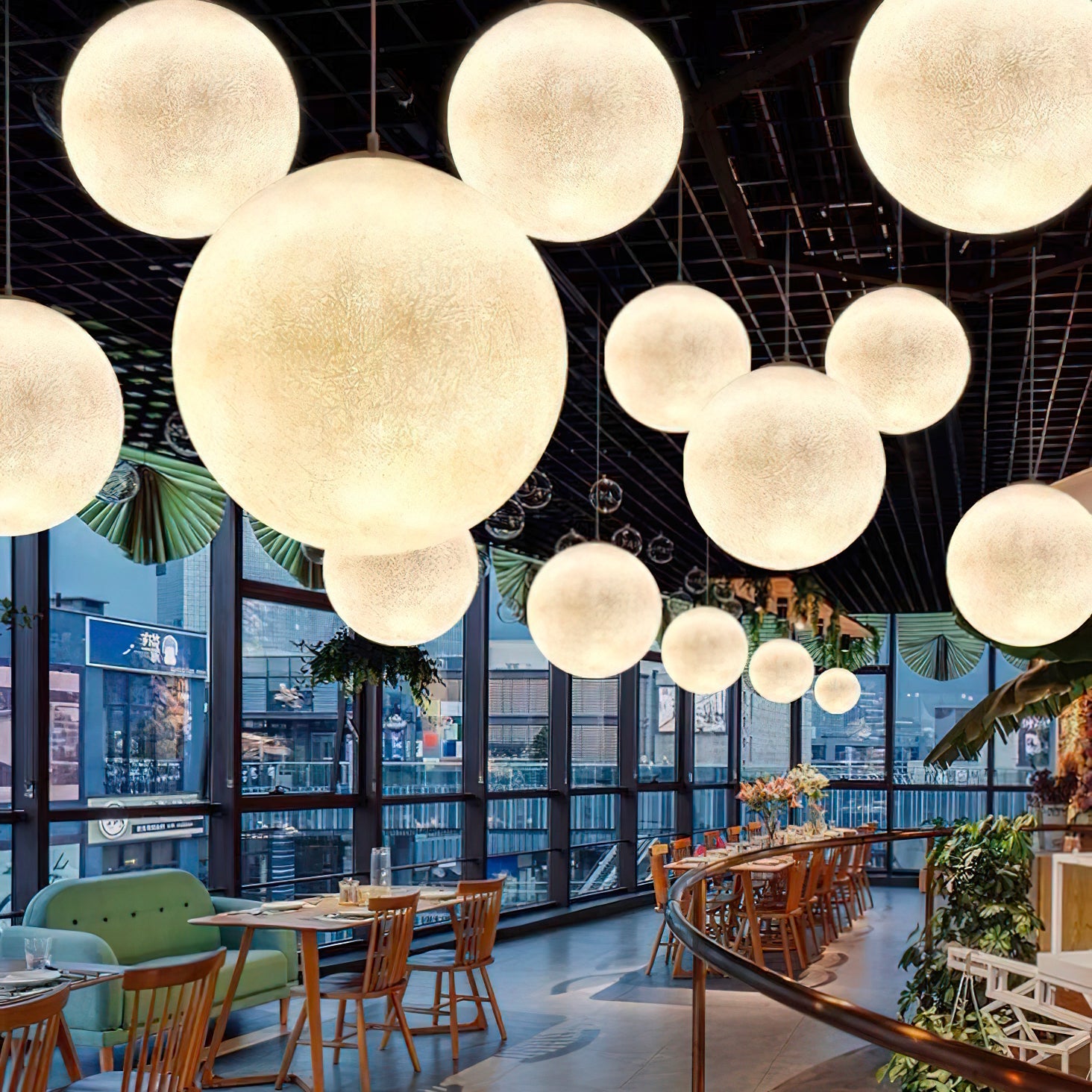 Hubelora Globe Pendant Light