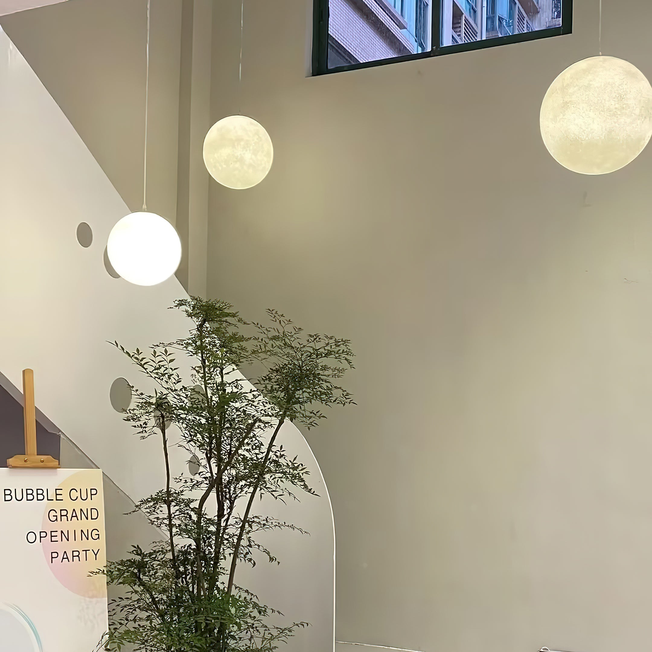 Hubelora Globe Pendant Light