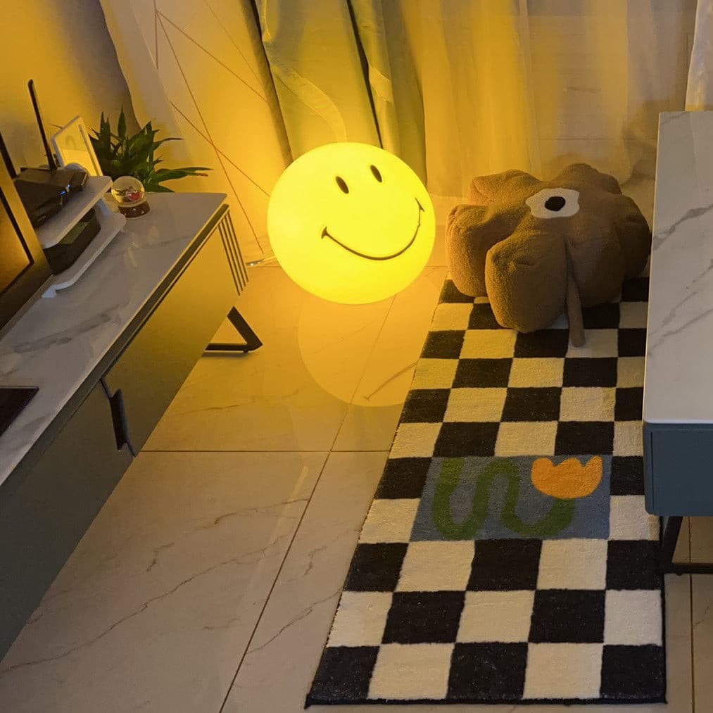 Smiley Table Lamp – detail 8