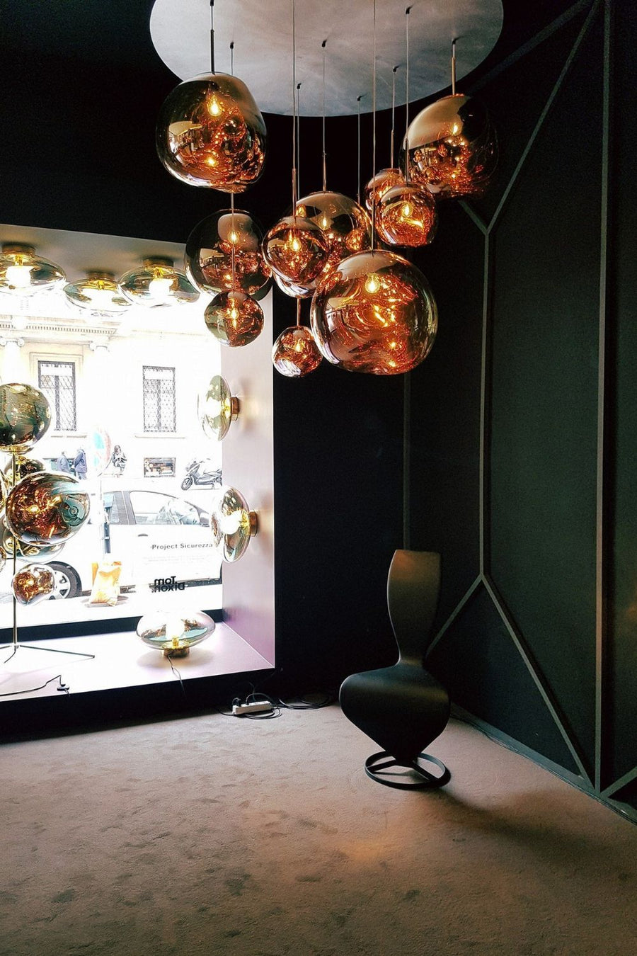 Allorvian Sculptural Pendant Light