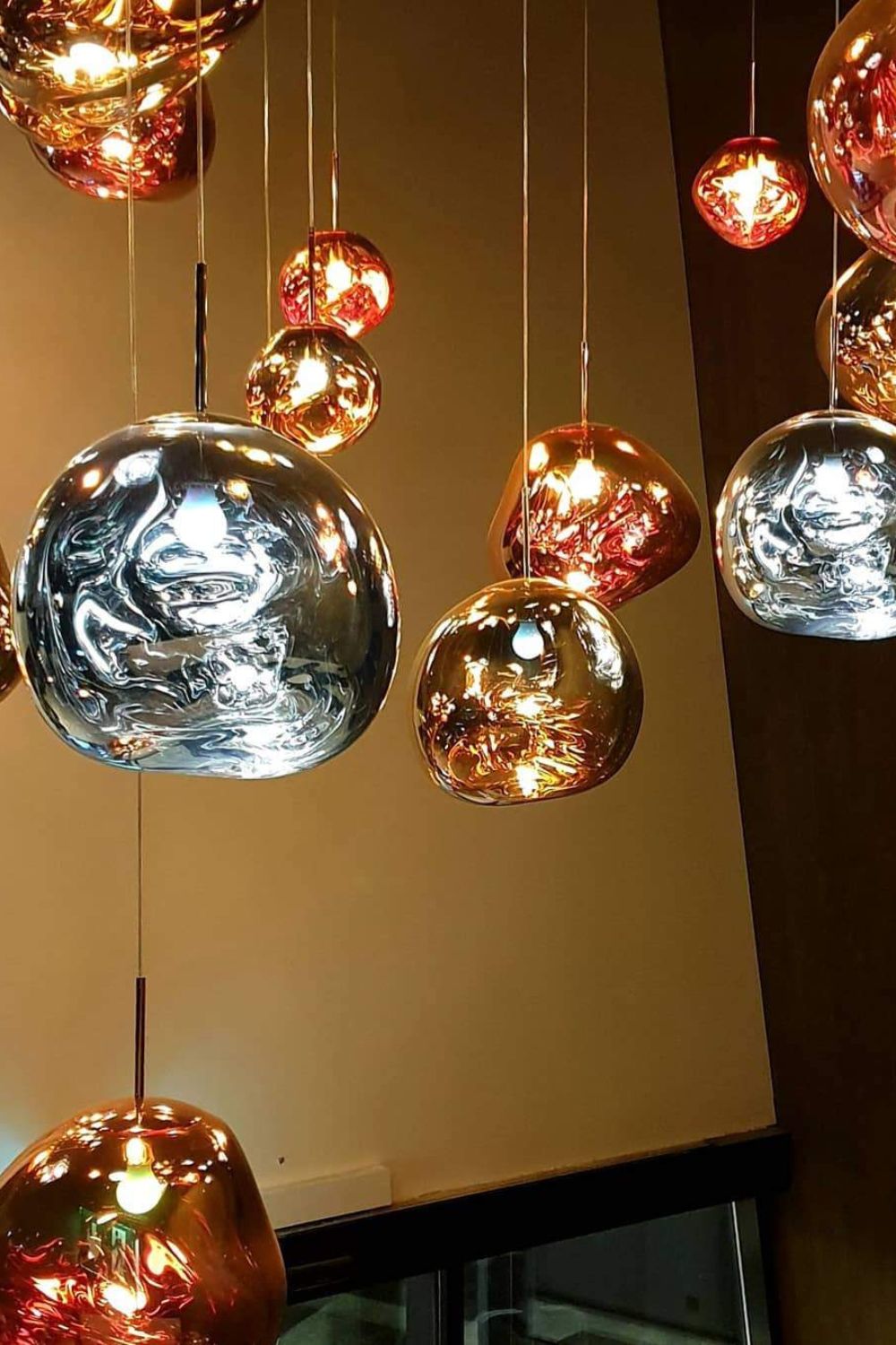 Ugalivor Modern Pendant Light