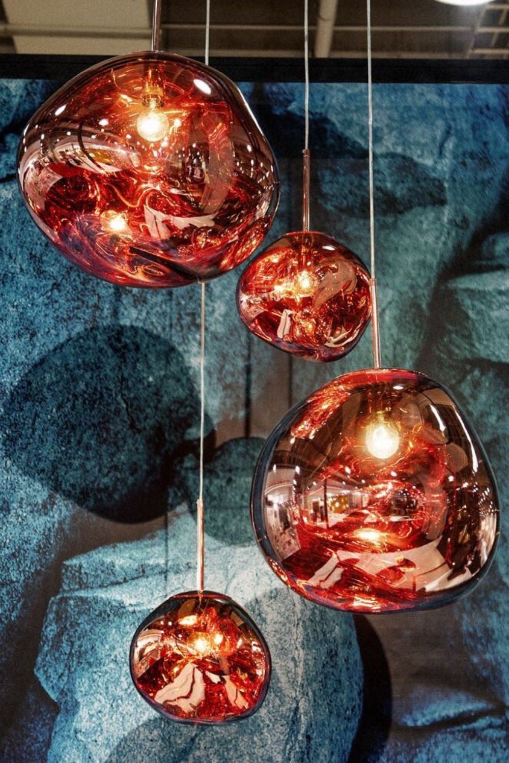Allorvian Sculptural Pendant Light