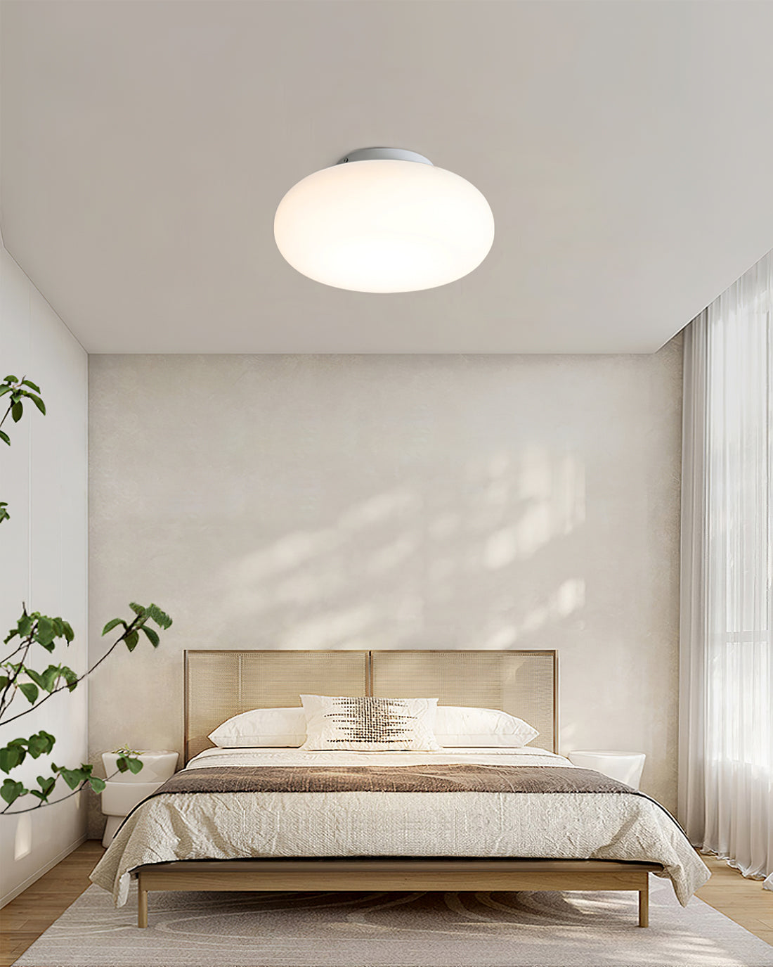 Univi Ellipsoid Ceiling Light