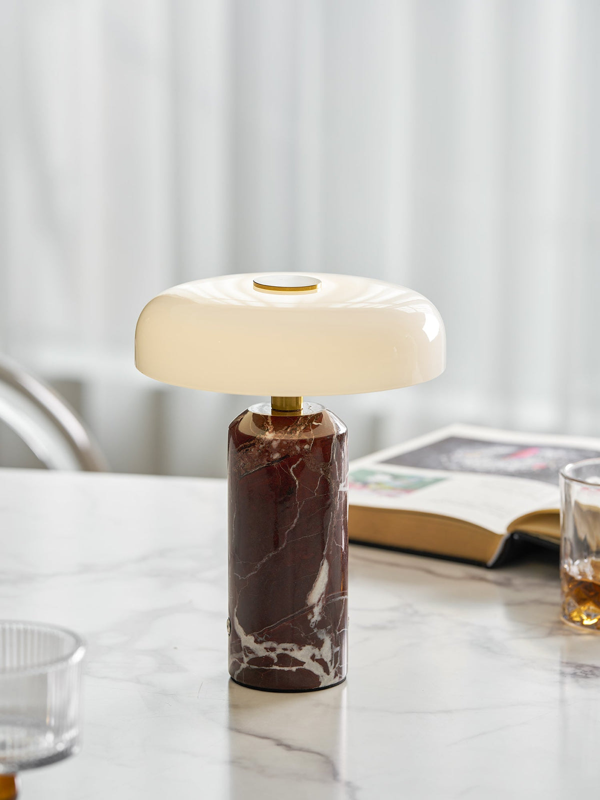 Ugonelor Table Lamp