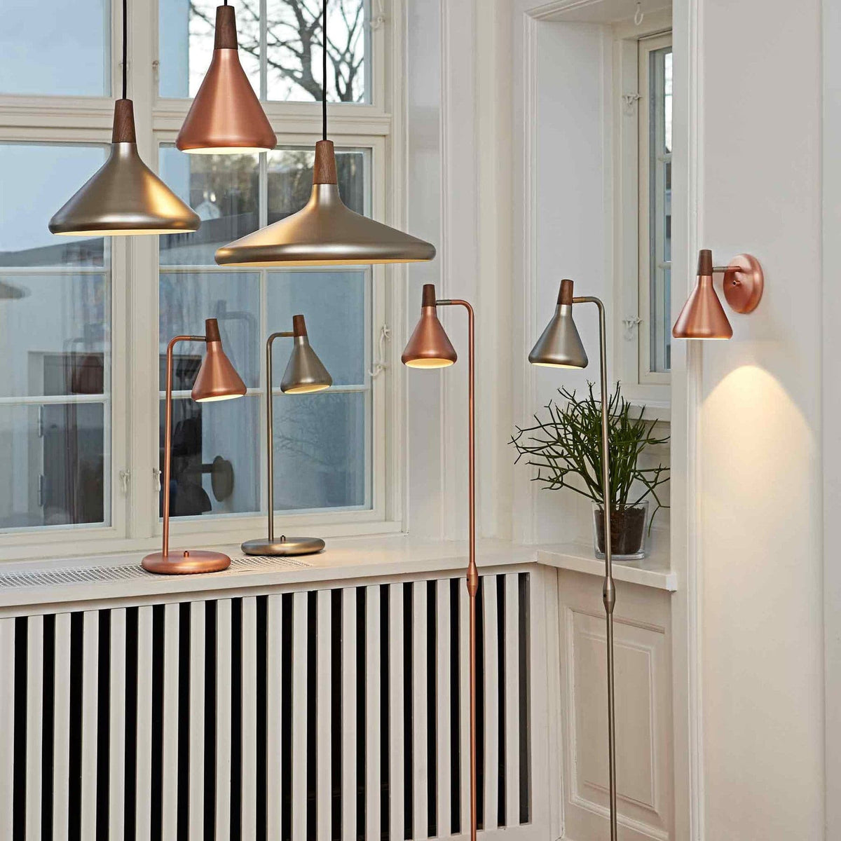 Xefinora Cone Pendant Light