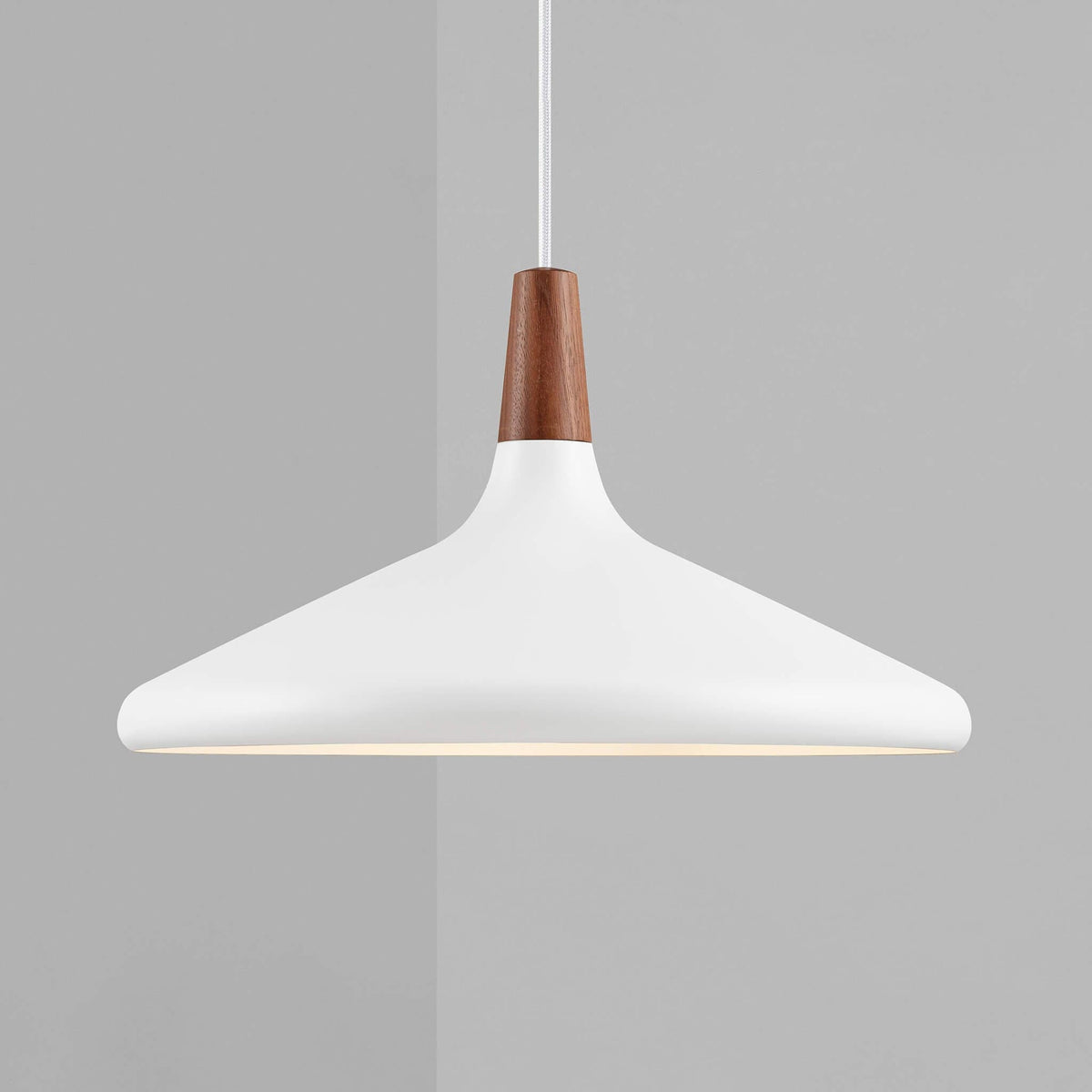 Xefinora Cone Pendant Light