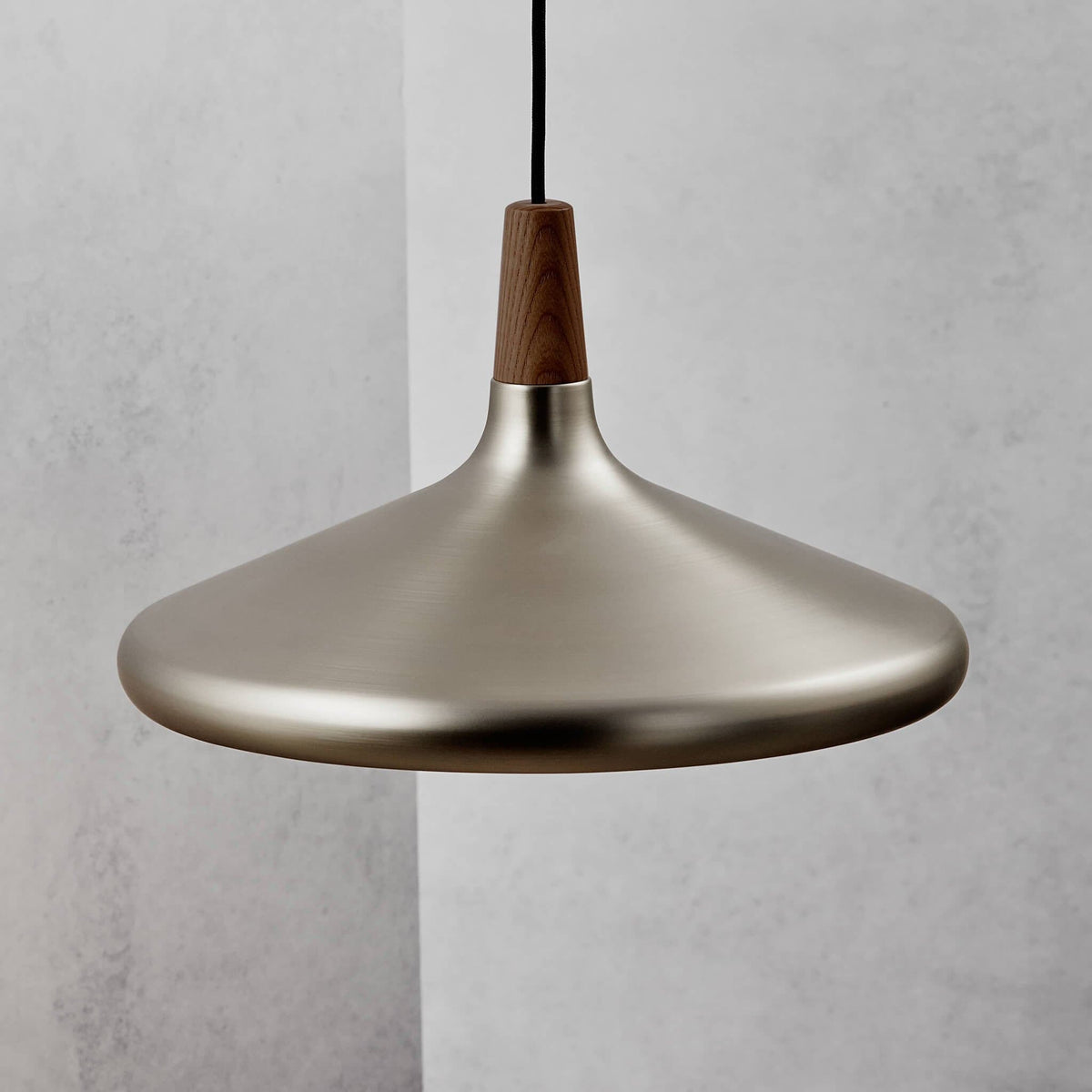 Xefinora Cone Pendant Light