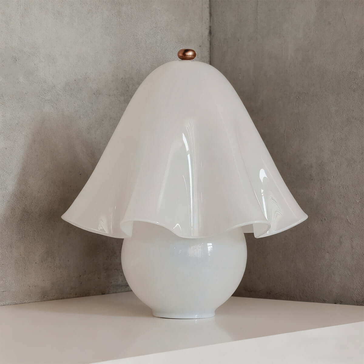 Etonar Table Lamp