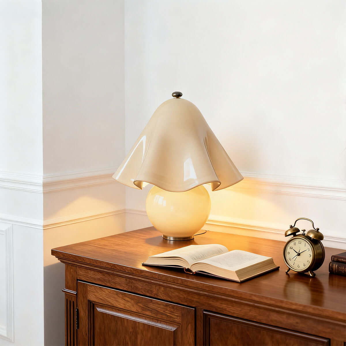 Etonar Table Lamp