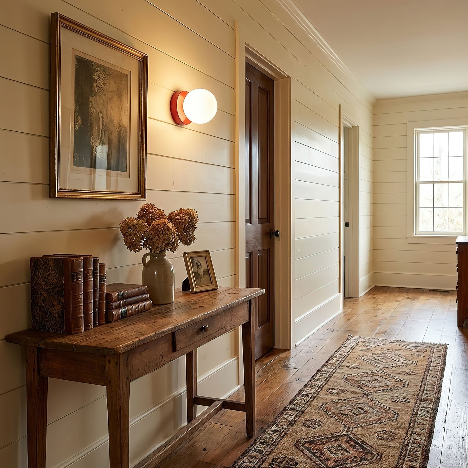 Hogon Globe Wall Light