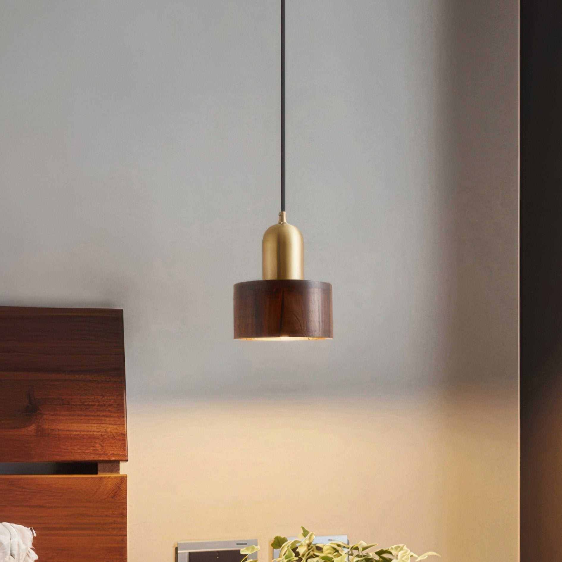 Sery Japanese Cone Pendant Light