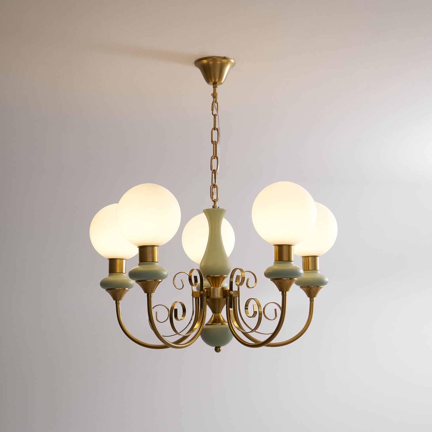 Belvonero Chandelier