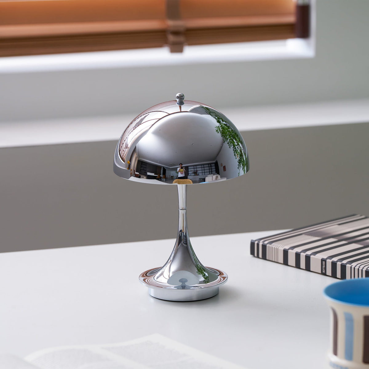 Geval Outdoor Table Lamp